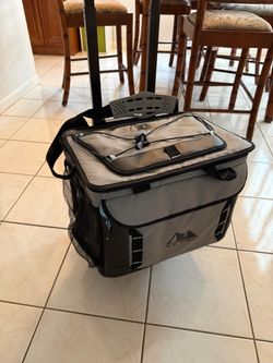 AZ Pro 58-Can Collapsible Rolling Cooler