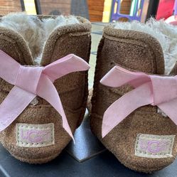 UGG Jesse II Pink Bow Size 2/3 Toddler