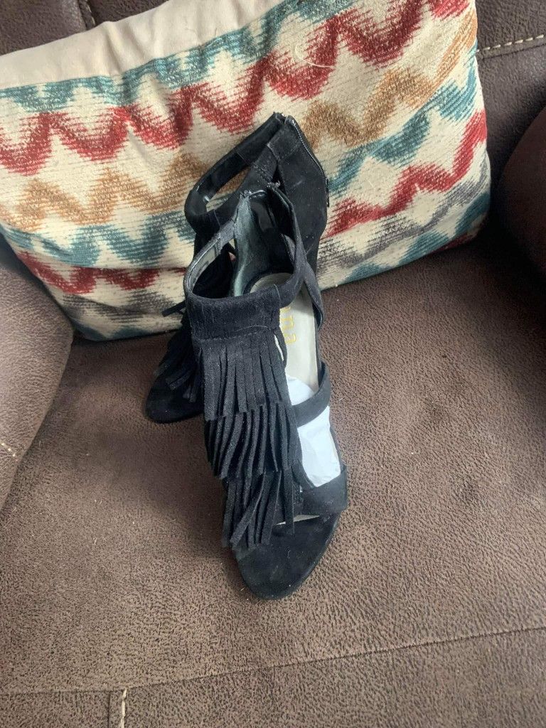 NICE Black High Heels