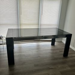 Glass 6-seater Dining Table
