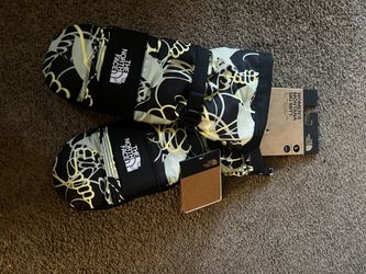 Brand new Ski Mitts
