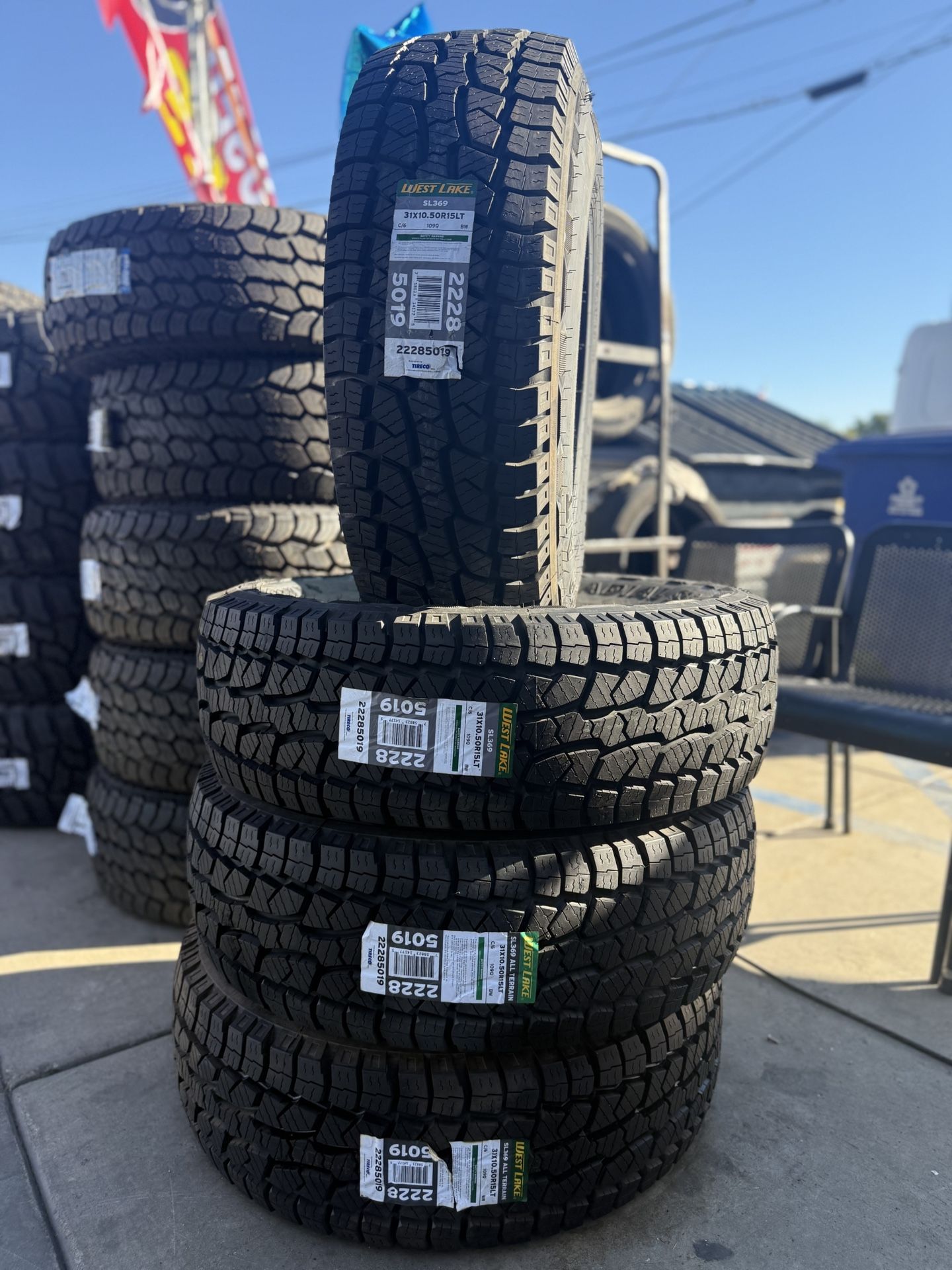 New Tires 4)31x10.50R15