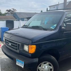 2003 Ford E-250