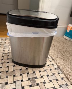 Small Stainless Steel Motion Sensor Trash Can (Bathroom / Office)
