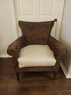 2 Wicker rolled back chairs