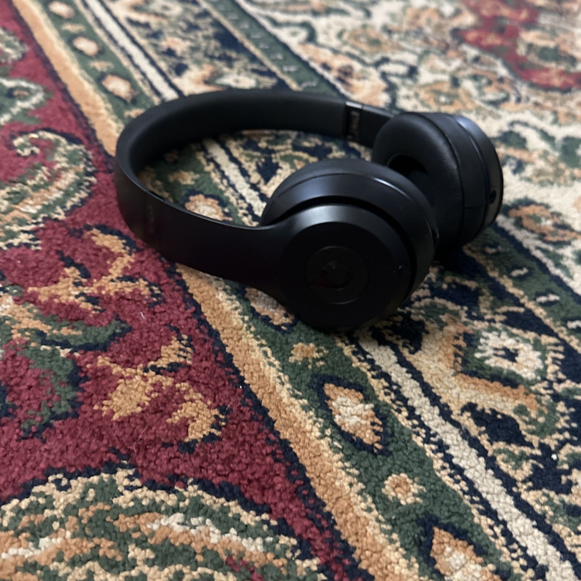 Beats Solo 3 Wireless Headphones