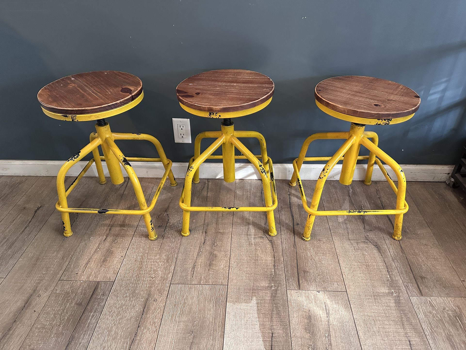 EVERYTHING MUST GO! (plz Read Post, Make An Offer)
