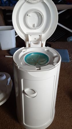 Munchkin diaper genie