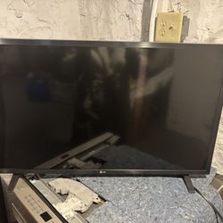LG TV 32” LED-LCD Smart