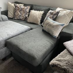 Dark Gray Sectional W Movable Chaise