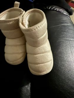 Infant Old Navy boots
