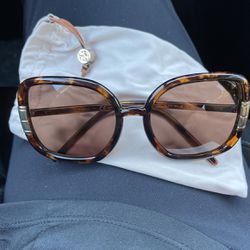 Tory Burch Eleanor Sunglasses