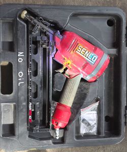 SENCO 15 GAUGE 2 1/2" ANGLED FINISH NAILER