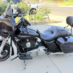 2015 Harley Davidson Street Glide (FLHX) - Low Miles, Upgrades