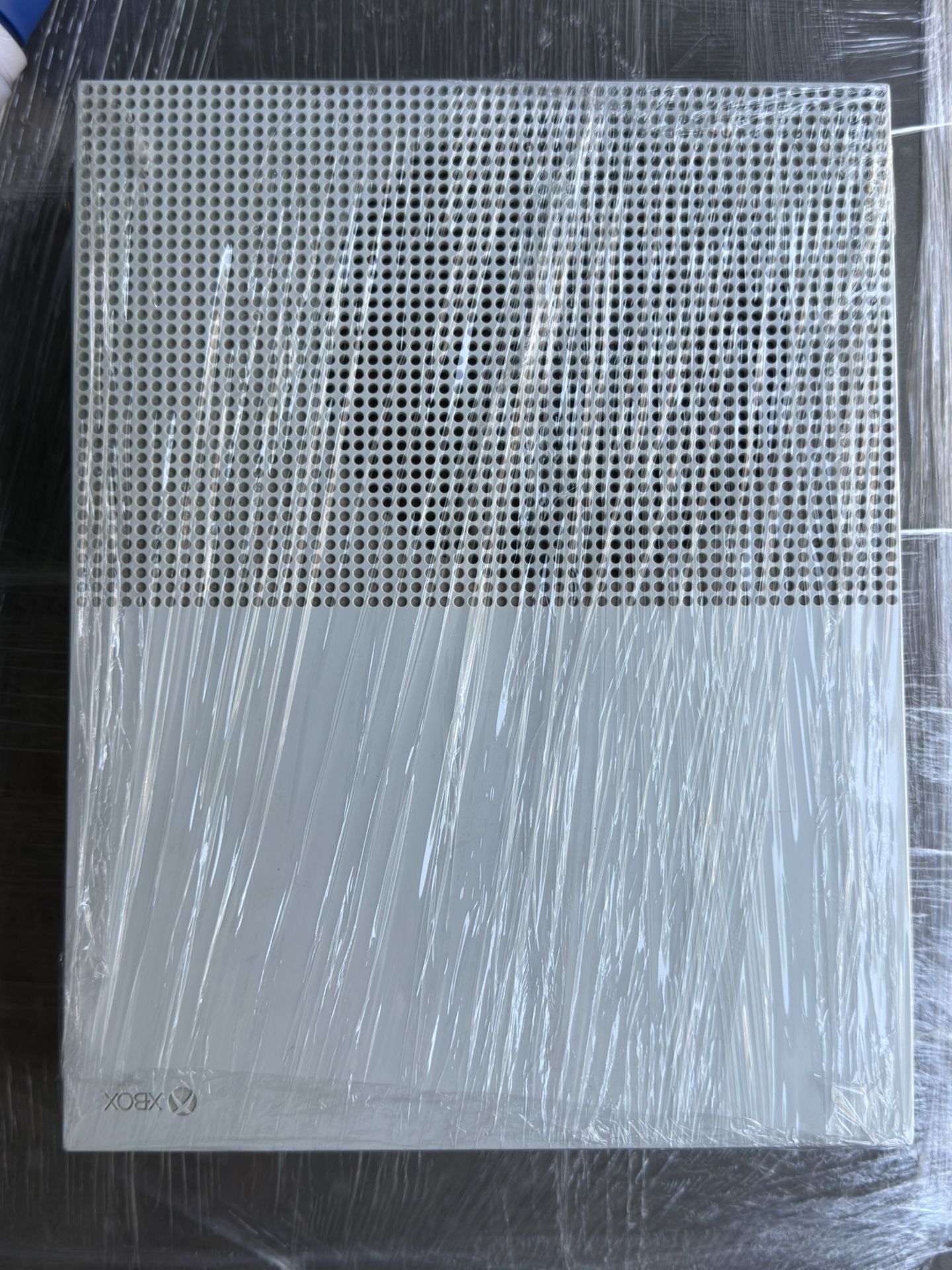 XBOX CONSOLES BUNDLE