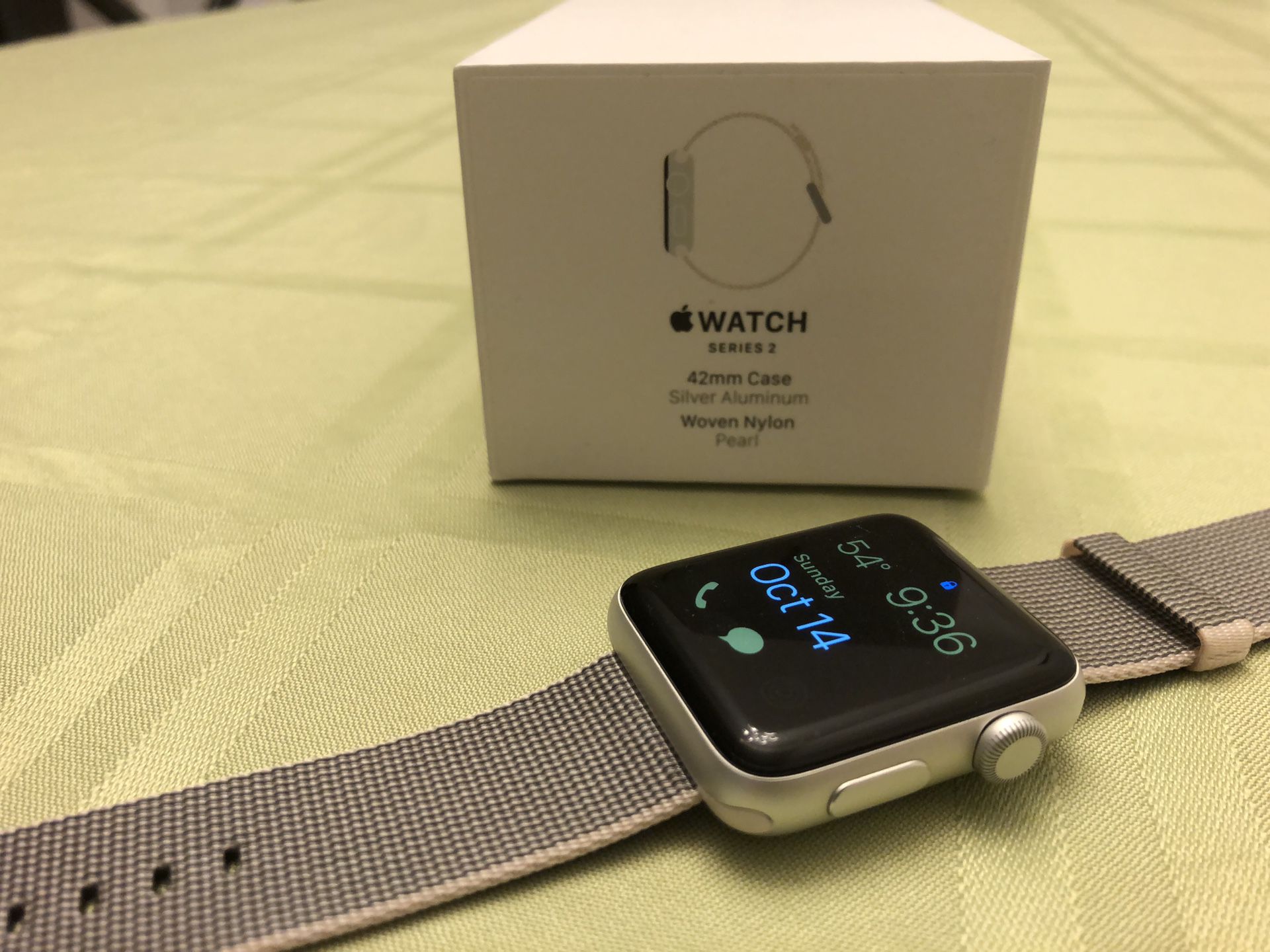 Apple Watch Series 2 (42mm, Aluminum, GPS) Mint condition with brand new nylon band and all original box and accessories!