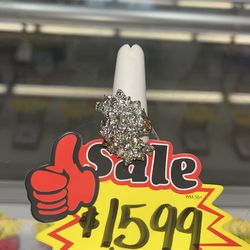 Diamond cluster ring 10k yellow gold 16.8g