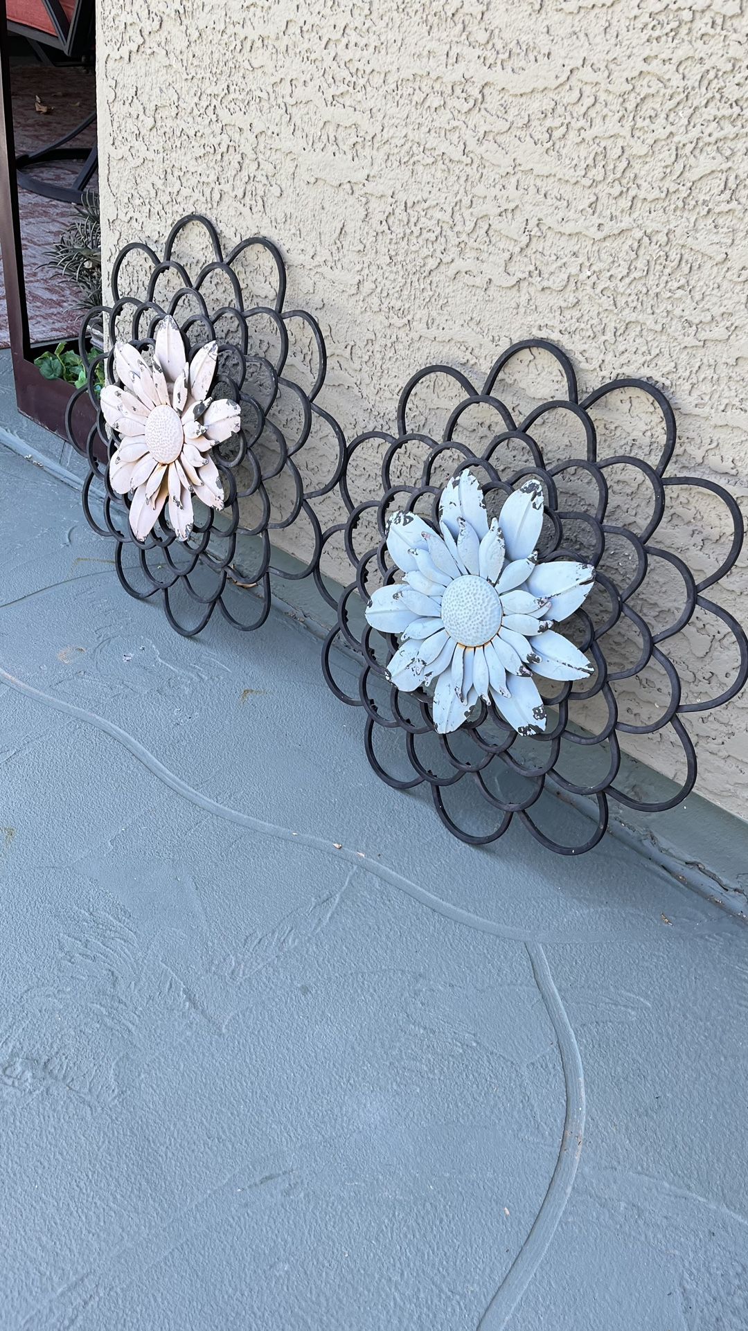 Metal Flowers 17”