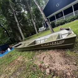 14 Ft Lowe John Boat 