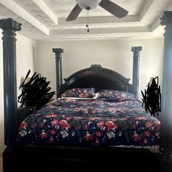 King Size Canopy/4 Post Bedroom Set