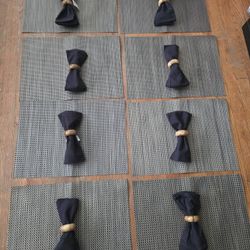 8 Placemat Set