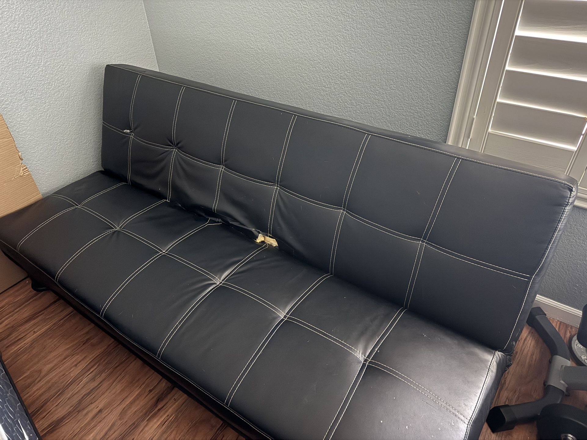 FREE Black Futon