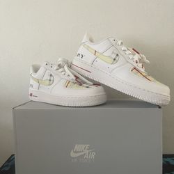 Nike Air Force 1