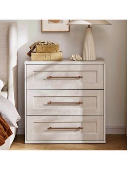 White 3 drawer dresser