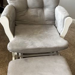 Rocking Chair & Rocking Foot Rest 