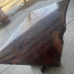 Beautiful Epoxy Wooden Table