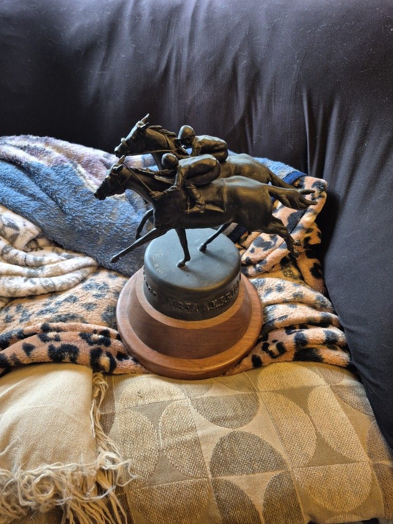 Lisa Perry Bronze Horse Trophy Statue 