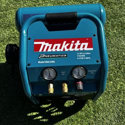 Marita Air Compressor/2.5hp/4.2 Gallon