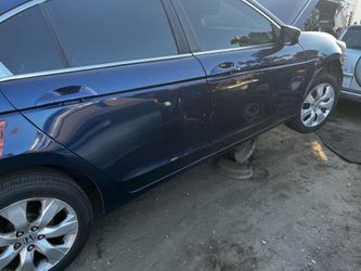 Pair of 2008 accord right doors