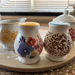 Pioneer Woman/ 1 set salt & pepper and  1 set cream & sugar   No chips