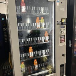 ROYAL RVV-500 DRINK VENDING MACHINE 30 DAY WARRANTY & FREE DELIVERY 