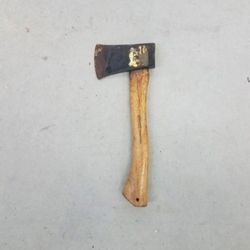 Vintage Stanley 1 1/4 Lb Hatchet 