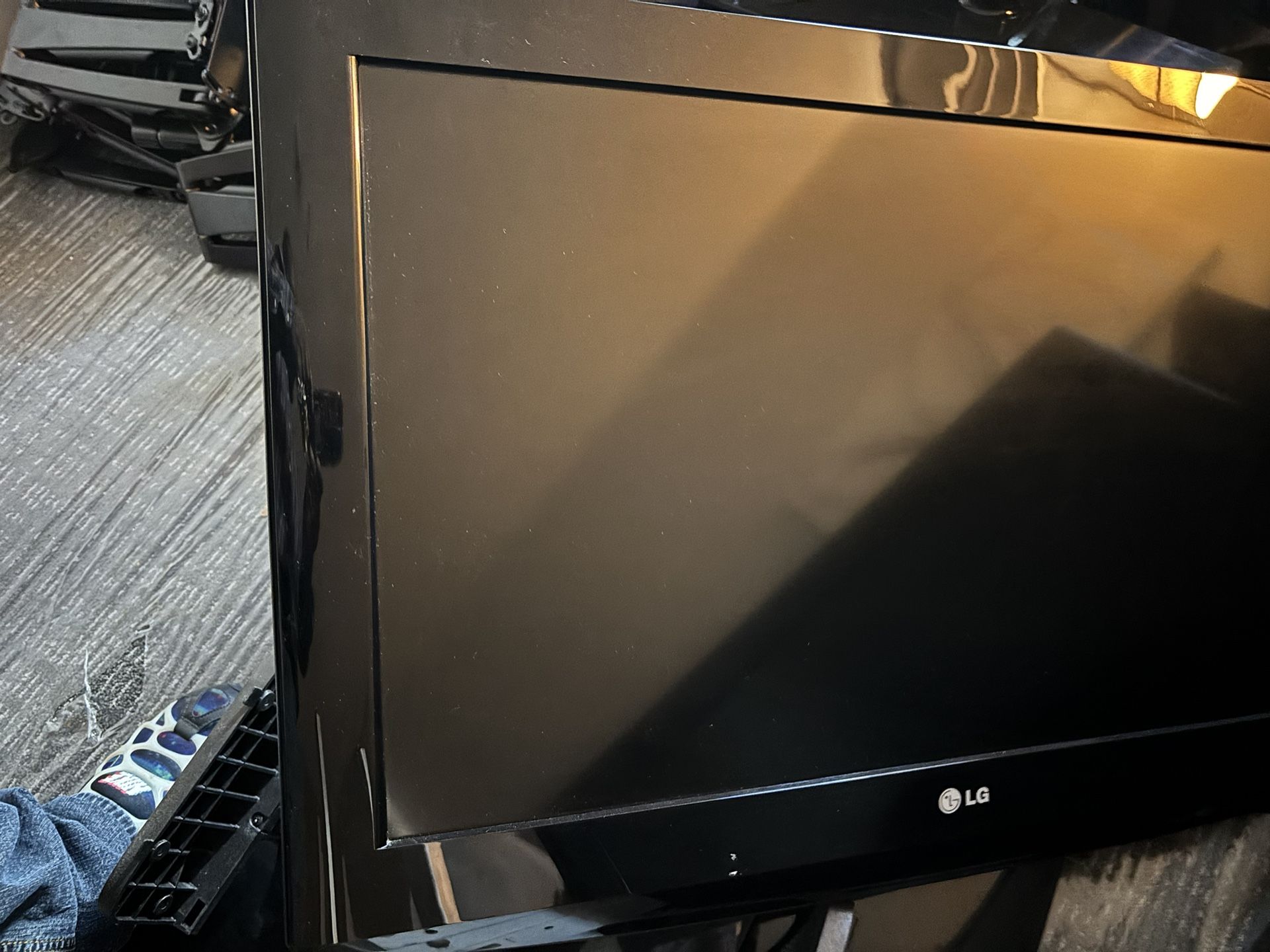 32 LG Tv