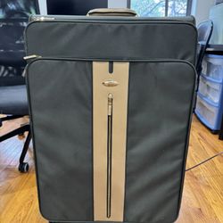 Samsonite 32 Inch Suitcase 