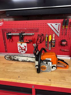 Stihl MS250 Chainsaw