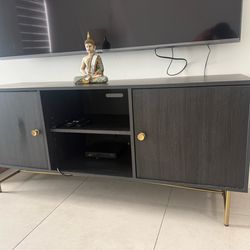 TV center table