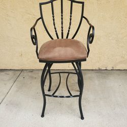 STOOLS  beautiful  (Set of 4)