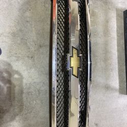 Chevrolet Silverado Grille 