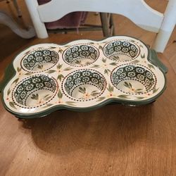 New In Box Temptations 5 Muffin Pan Tara Christmas Gift Holiday  MORE Different Pieces Available 