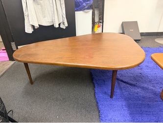 Mid Modern Style Solid Wood Coffee Table