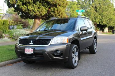 2011 Mitsubishi Endeavor SE