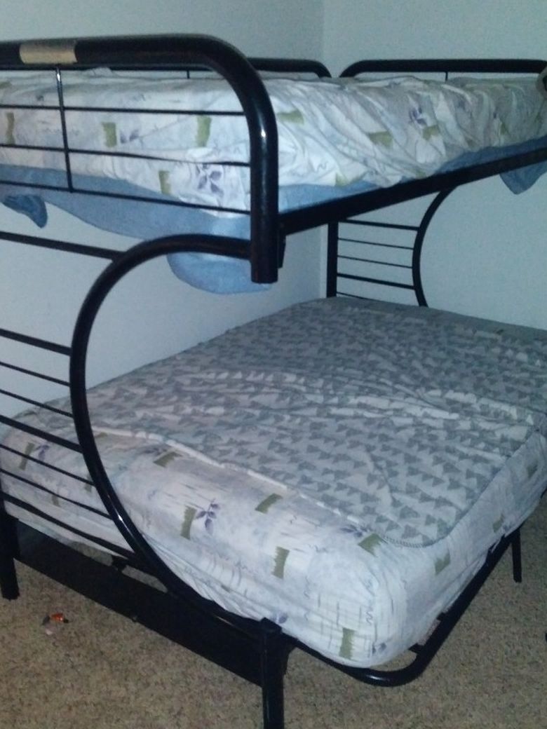 Black Metal Frame Bunk bed Set