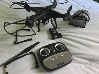 Holystone HS100 drone