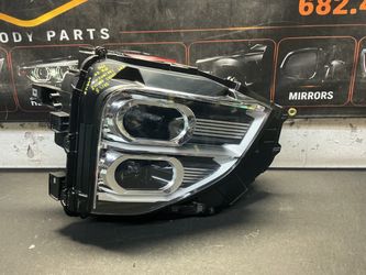 MITSUBISHI ECLIPSE CROSS 2022-2026 RH HEADLIGHT OEM