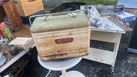 Vintage Thermo chest cooler