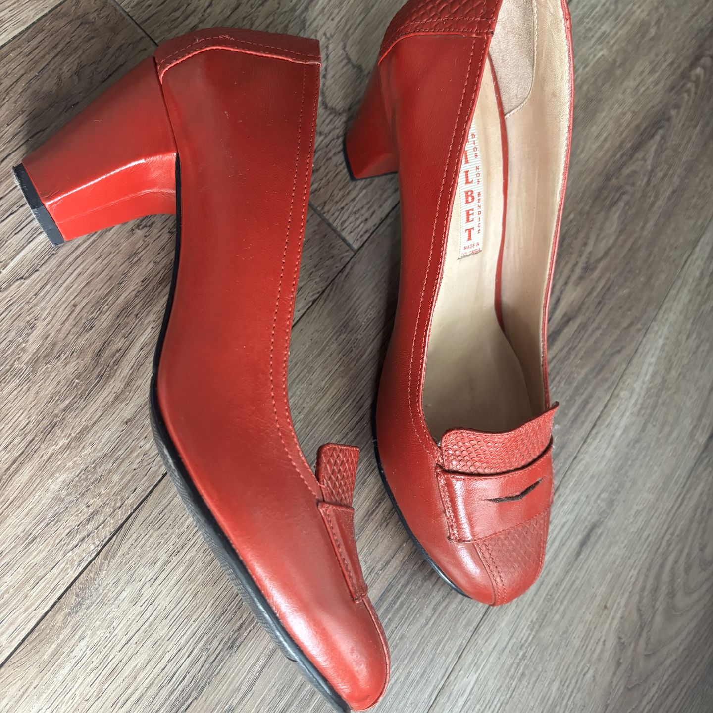 Leather womens dress shoes